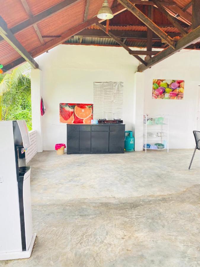 Fat Mermaid Guesthouse Pantai Cenang  Exterior photo
